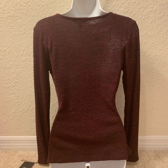 Rock & Republic Surplice Ruched Top - Picture 5 of 6